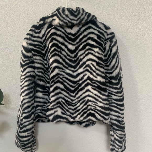 Girls zebra print coat - Picture 4 of 4